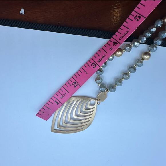 ETE Leaf Beaded Long Pendant Necklace Stud Ball Earrings Set NWT Gold tone grey - Picture 9 of 12